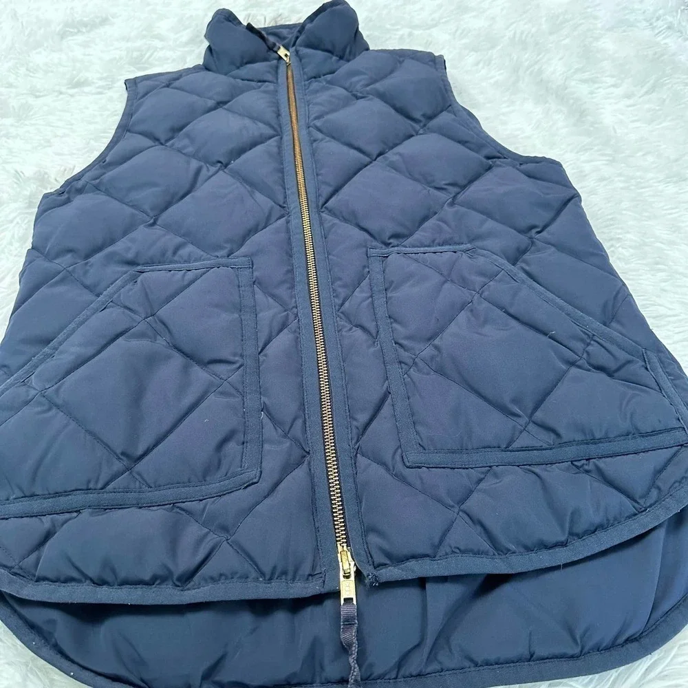 J.Crew Size XS Down Blend Puffer Vest Navy - Picture 9 of 10